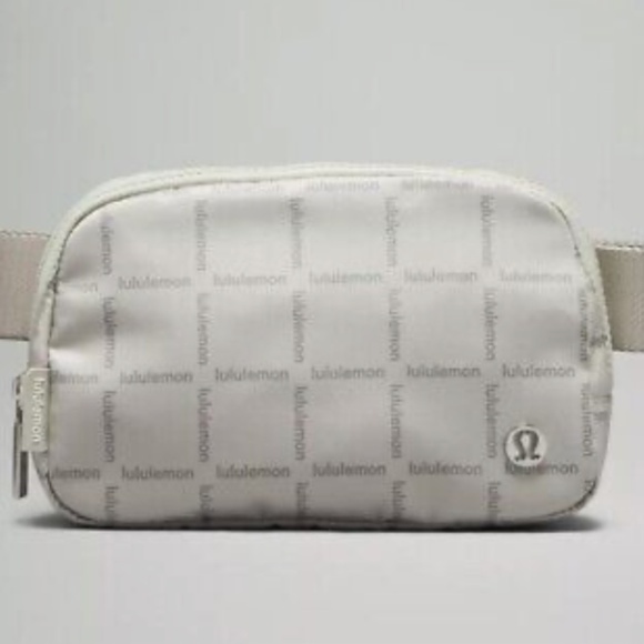 Lululemon Everywhere Belt Bag WORDMARK GRID MINI RAW LINEN GREY RARE - Picture 2 of 7